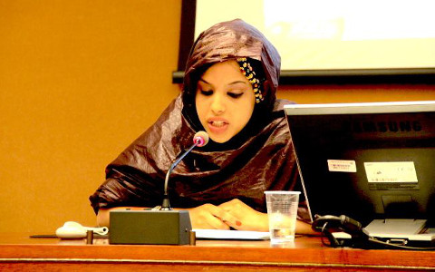 Ebbaba Hameida en una intervenció a l'ONU. FOTO: facebook.com/raicesyclamor